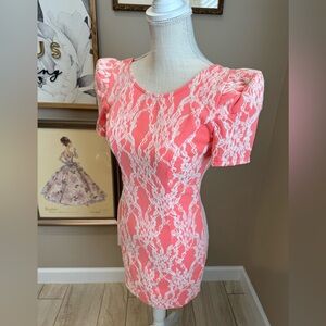 NWT! BOUTIQUE PARADISCO Open Back Pink Lace Boutique Mini Dress